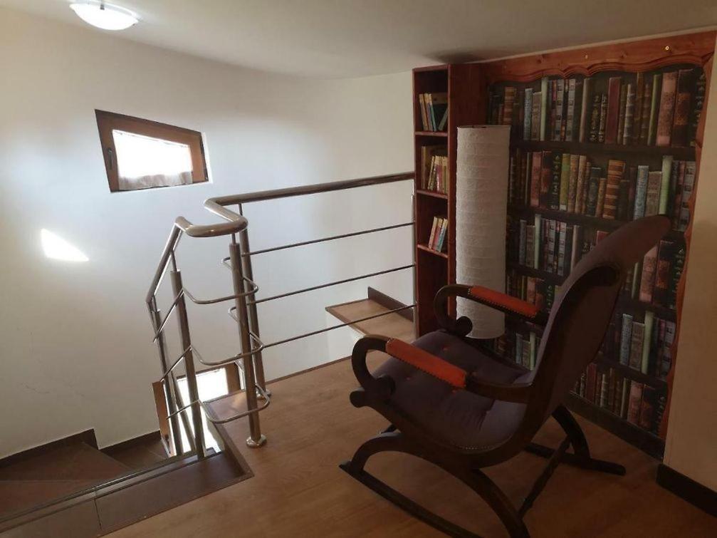 Vila Deal Sacele Exterior photo