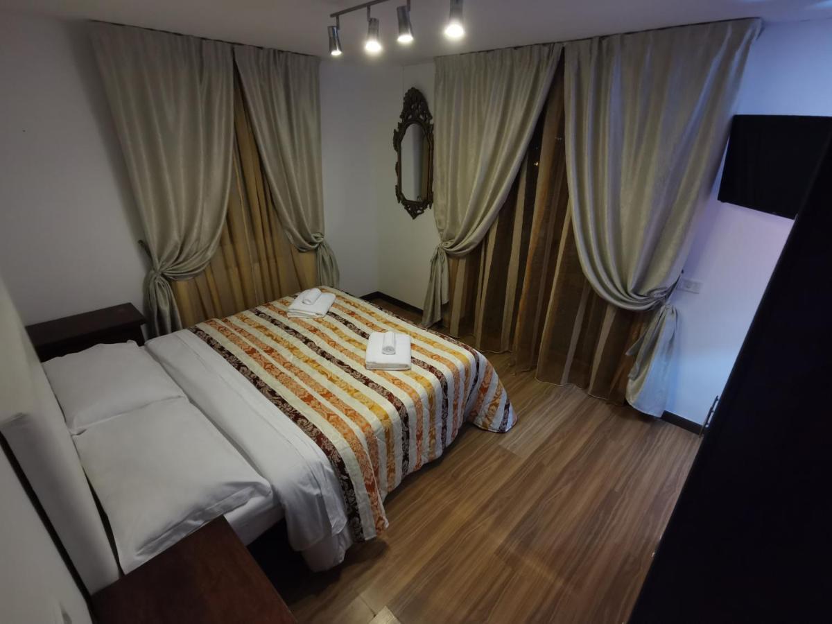 Vila Deal Sacele Exterior photo