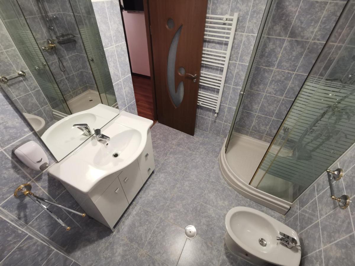 Vila Deal Sacele Exterior photo