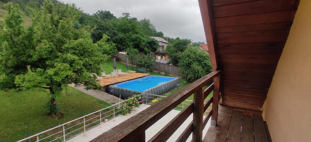 Vila Deal Sacele Exterior photo
