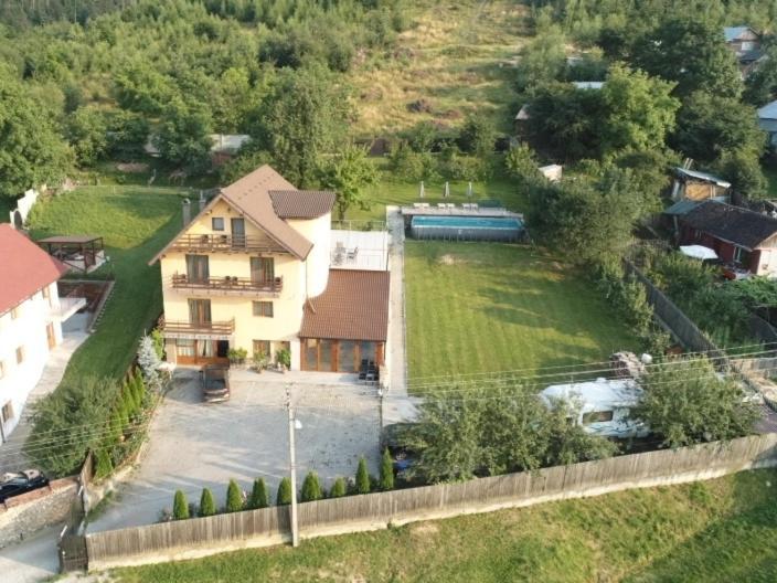 Vila Deal Sacele Exterior photo